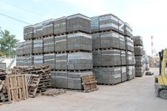 Площадка с арболитовыми блоками